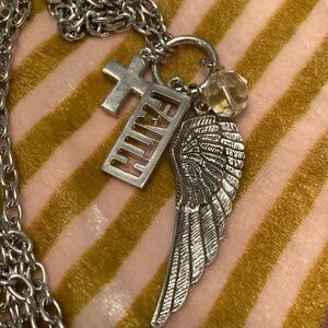 Silver Faith Charm Necklace❤️🙏❤️🙏